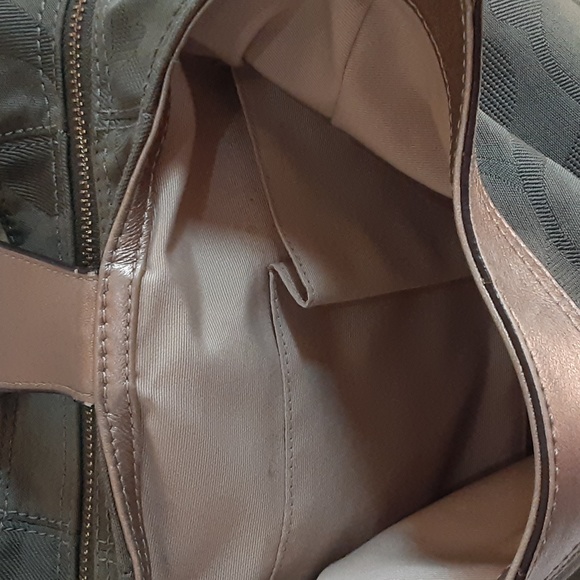 Coach,Logo Hobo Bag - Hunter Green & Burnished Gld - Picture 8 of 12